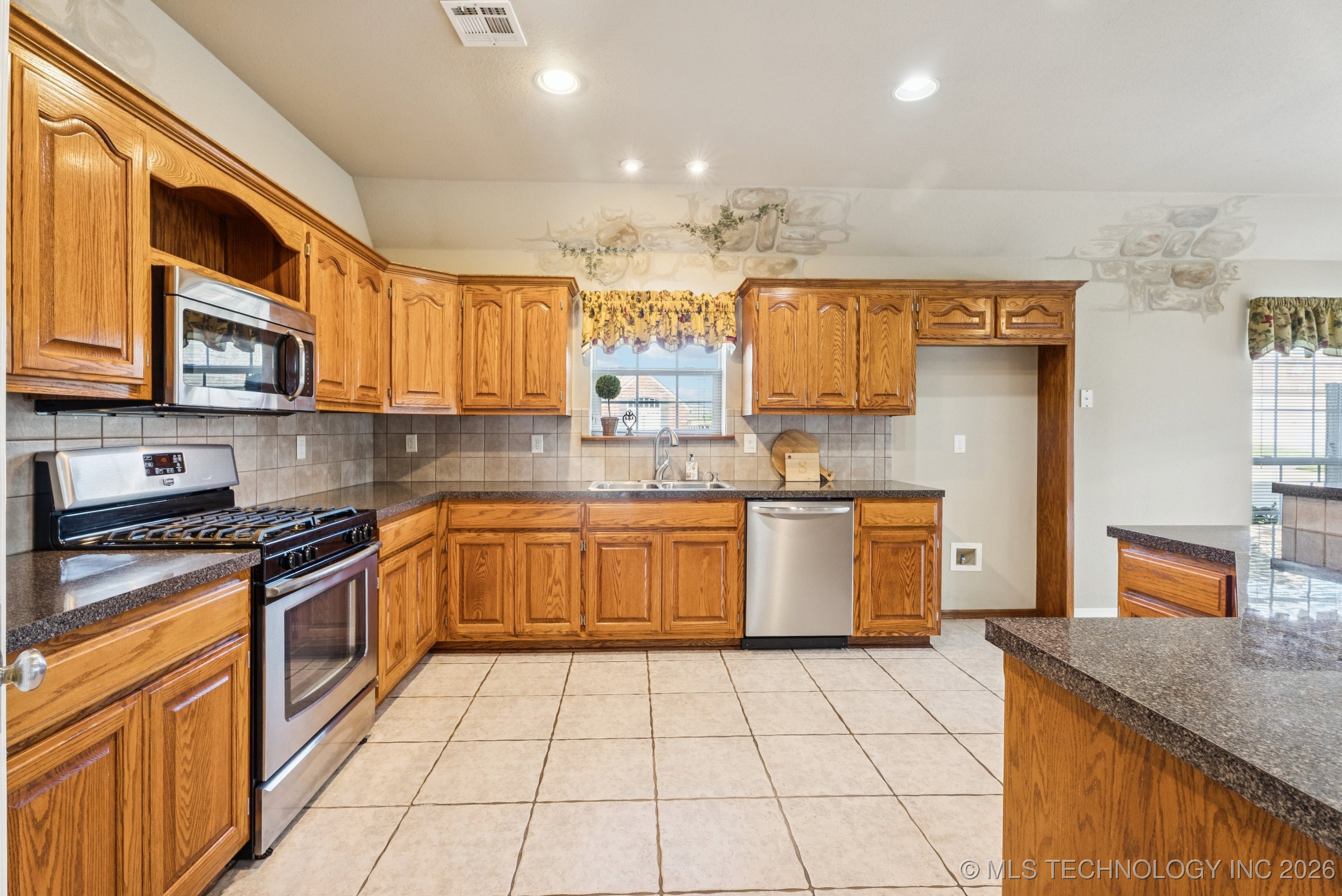 3309 N Gum Place Property Photo 16