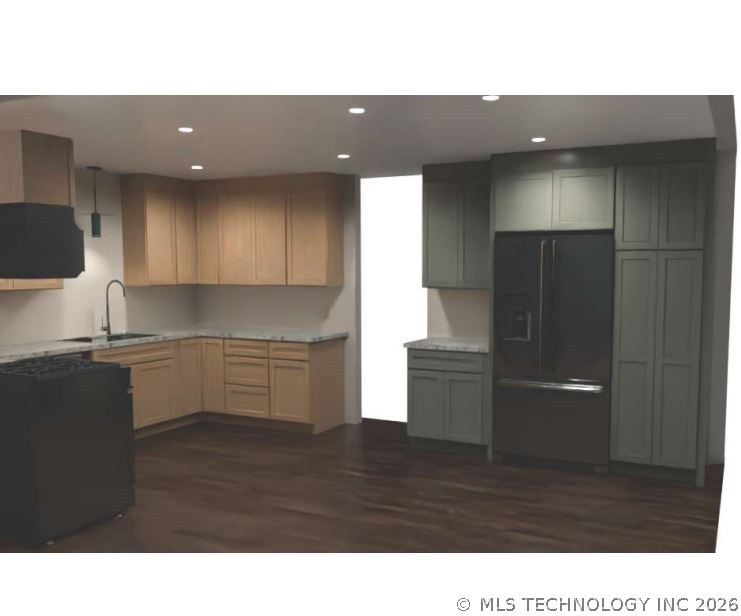 3525 S Urbana Avenue Property Photo 3