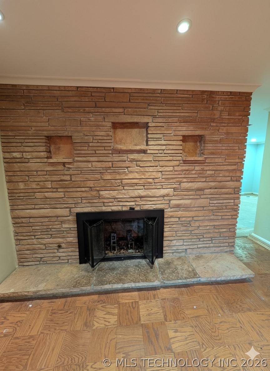 3525 S Urbana Avenue Property Photo 9