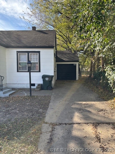 621 Kankakee Street Property Photo 3