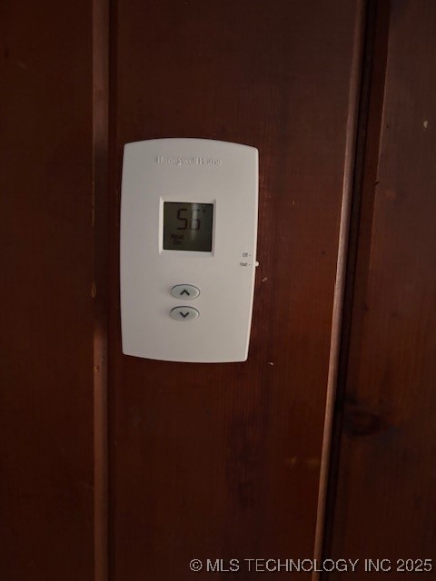 621 Kankakee Street Property Photo 25