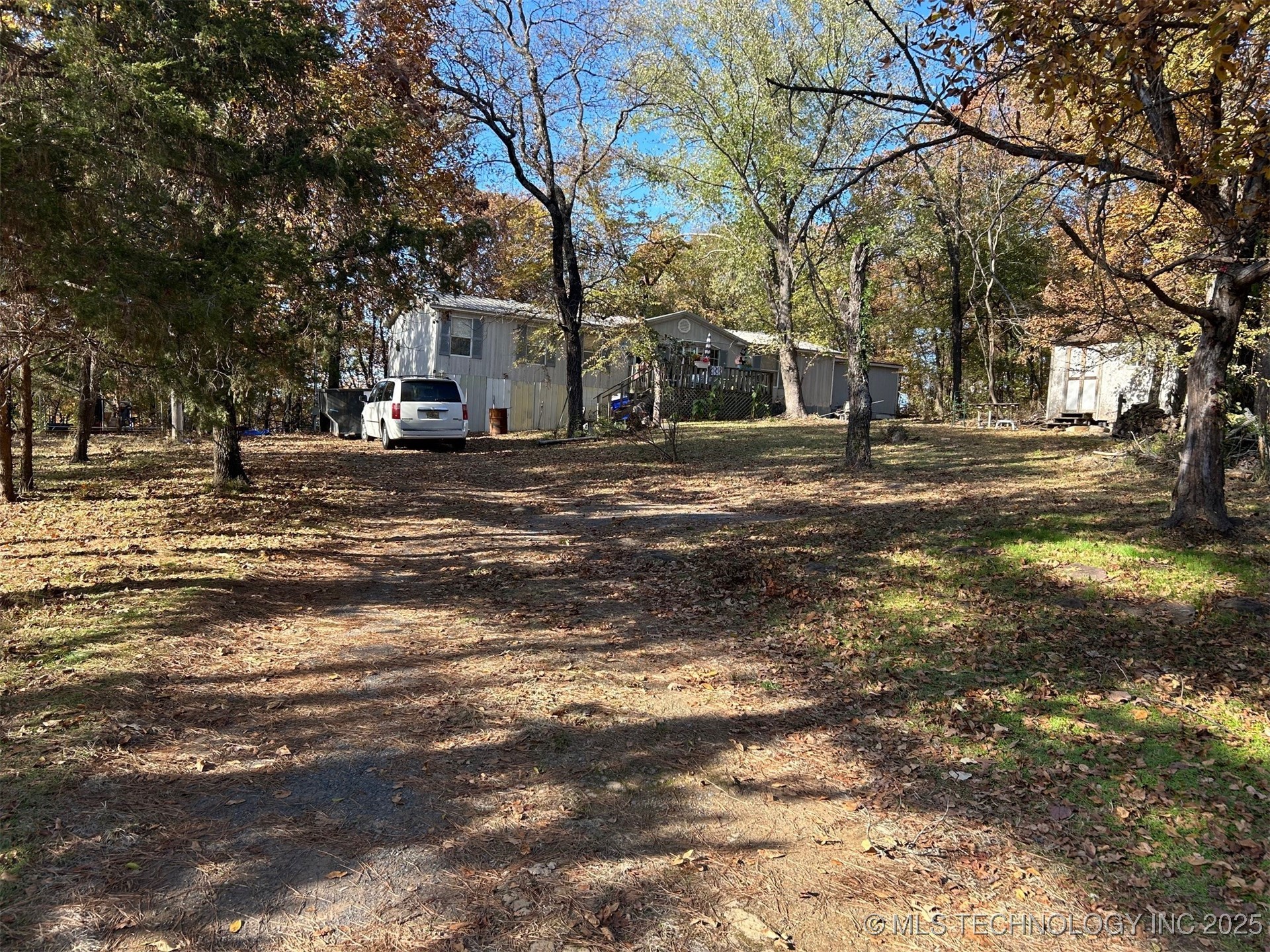 3220 W 820 Road Property Photo 1