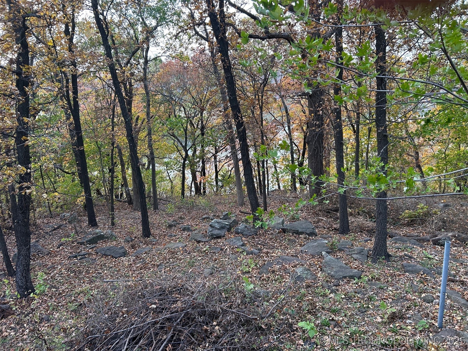 3220 W 820 Road Property Photo 2