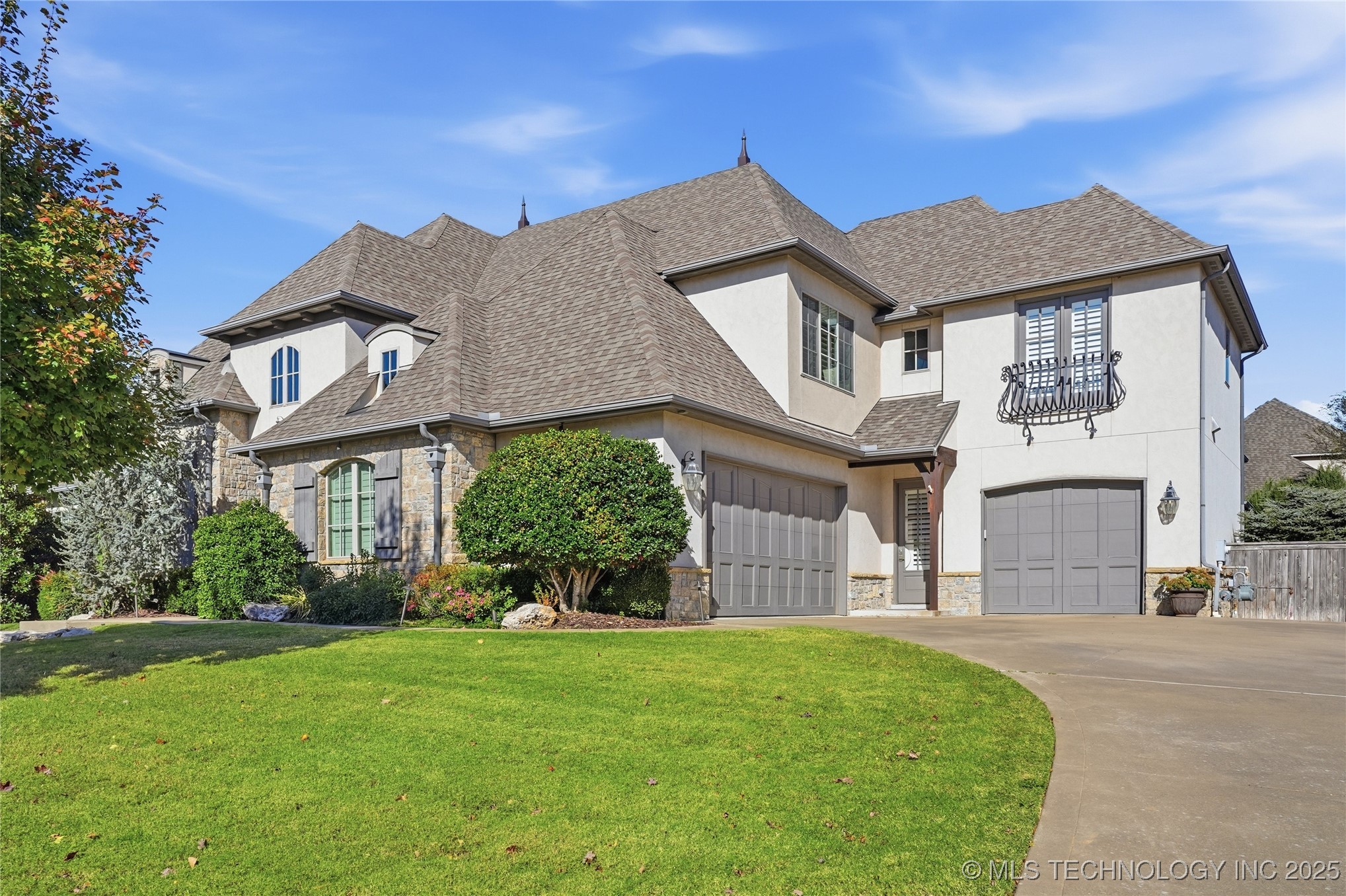 1113 W 108th Place S Property Photo 3