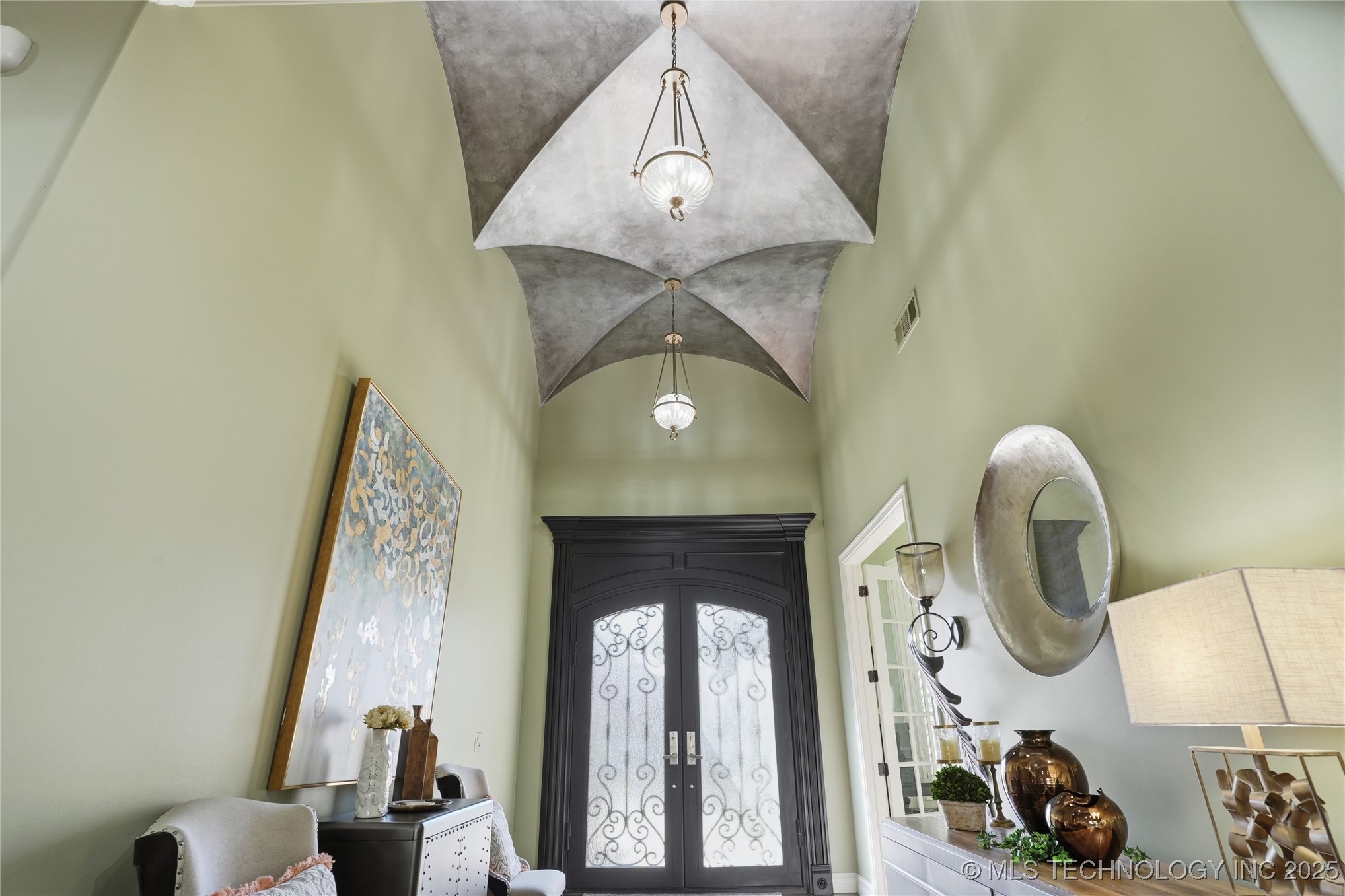 1113 W 108th Place S Property Photo 5