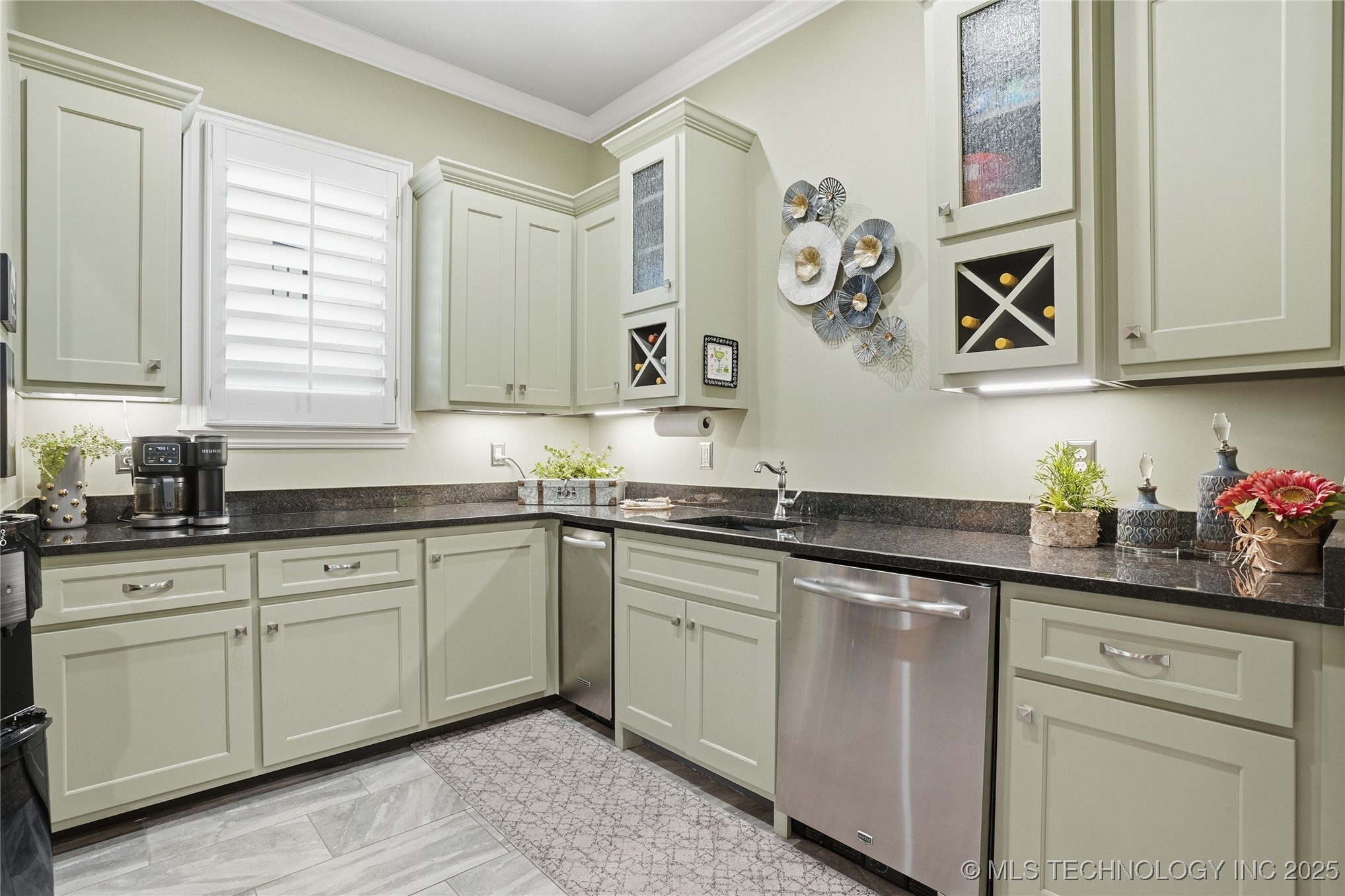 1113 W 108th Place S Property Photo 28