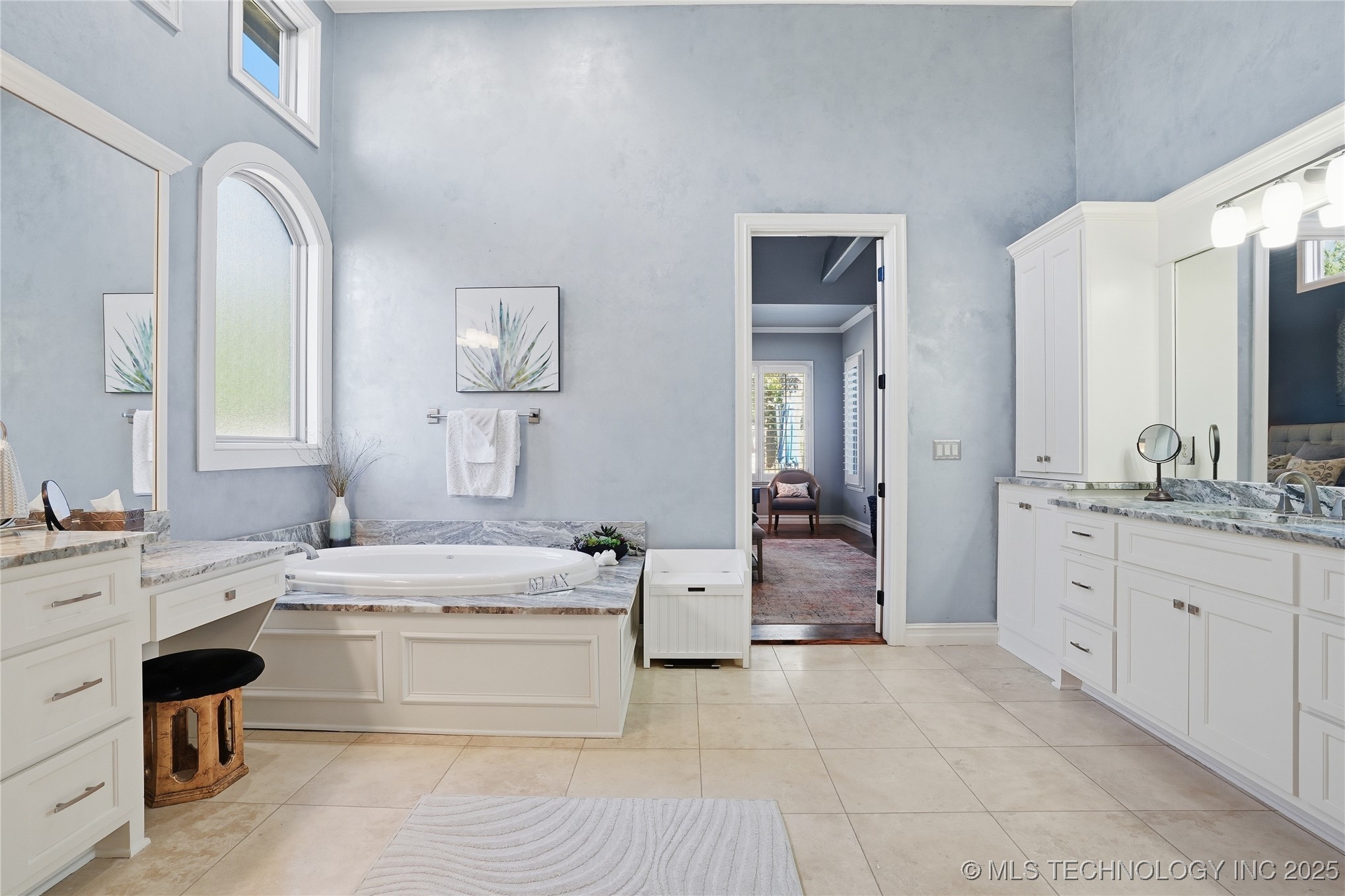 1113 W 108th Place S Property Photo 37