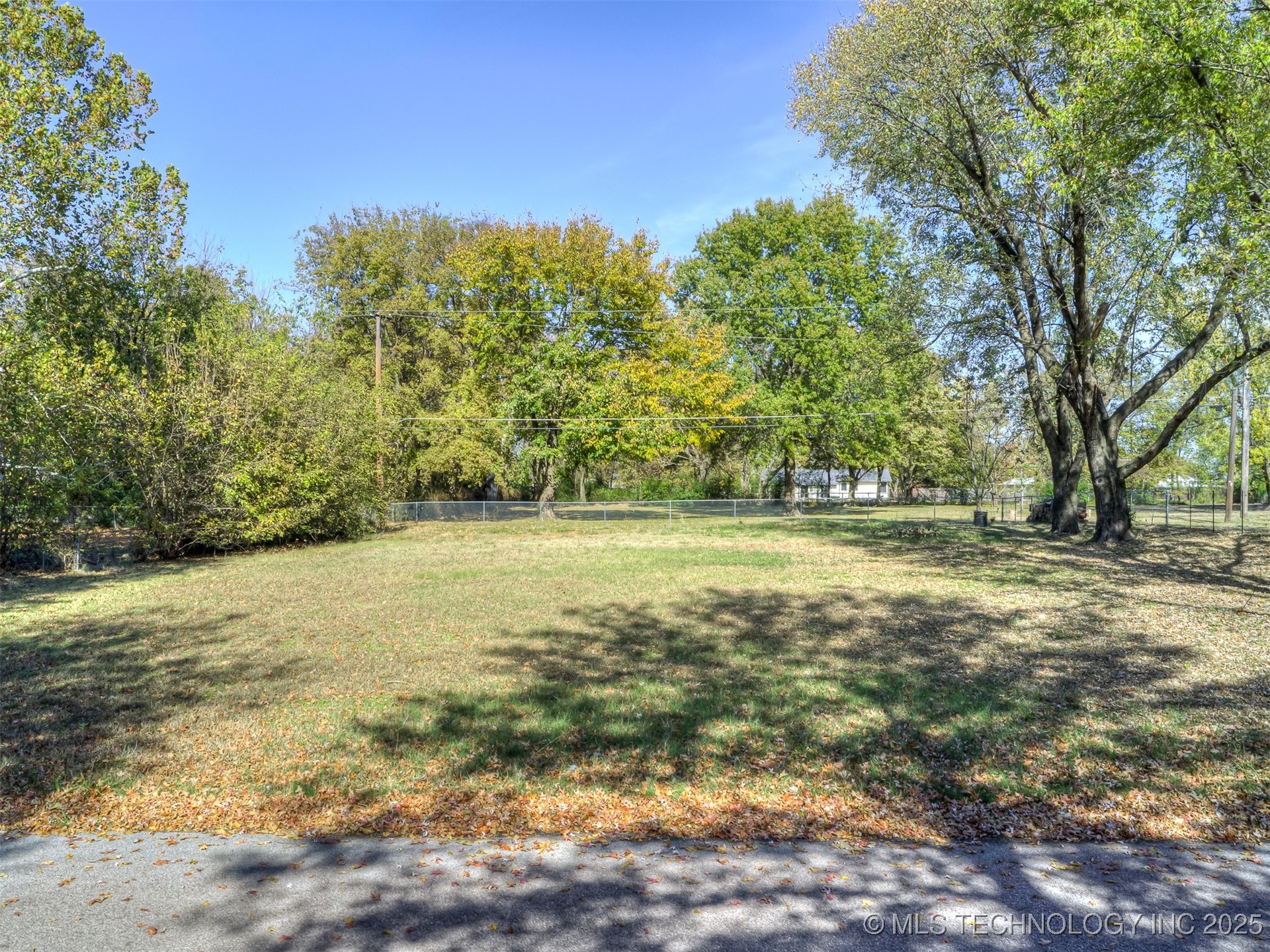 2510 E Sidney Avenue