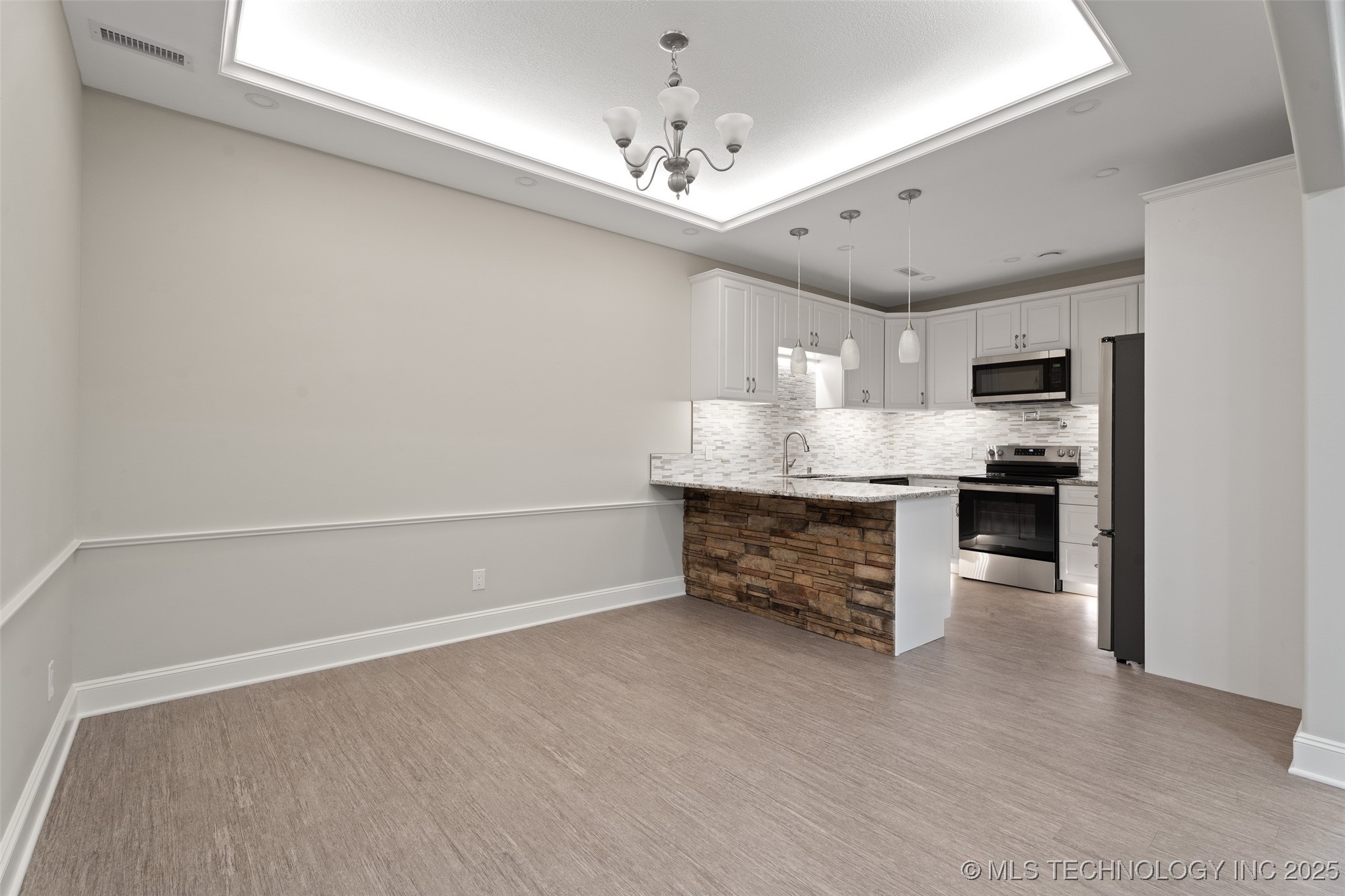 33787 S 650 Road Property Photo 12