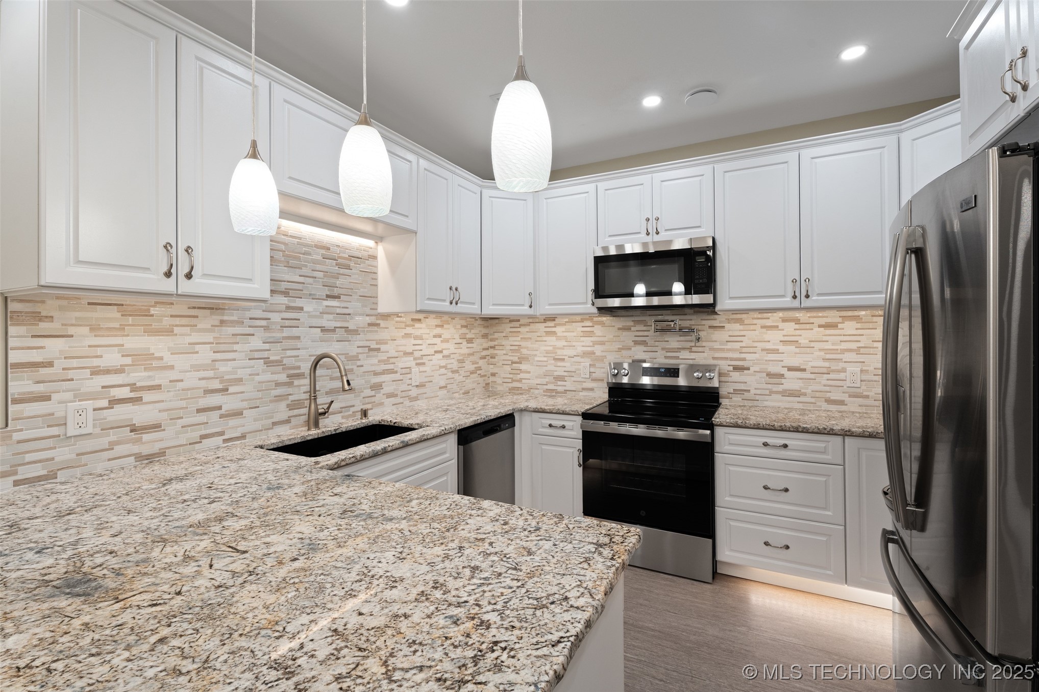 33787 S 650 Road Property Photo 14