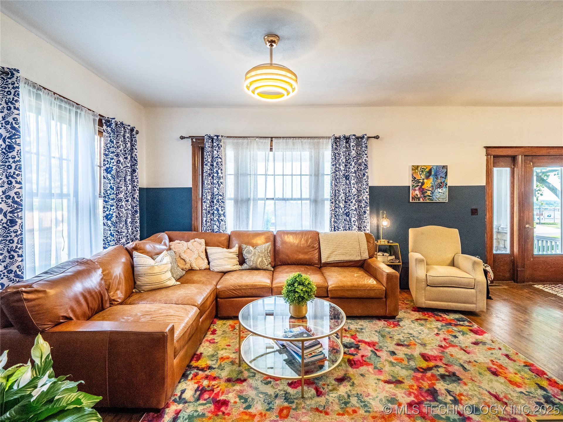 531 E Washington Avenue Property Photo 10