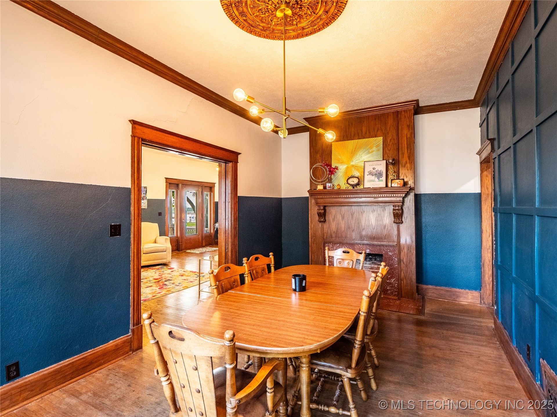 531 E Washington Avenue Property Photo 13