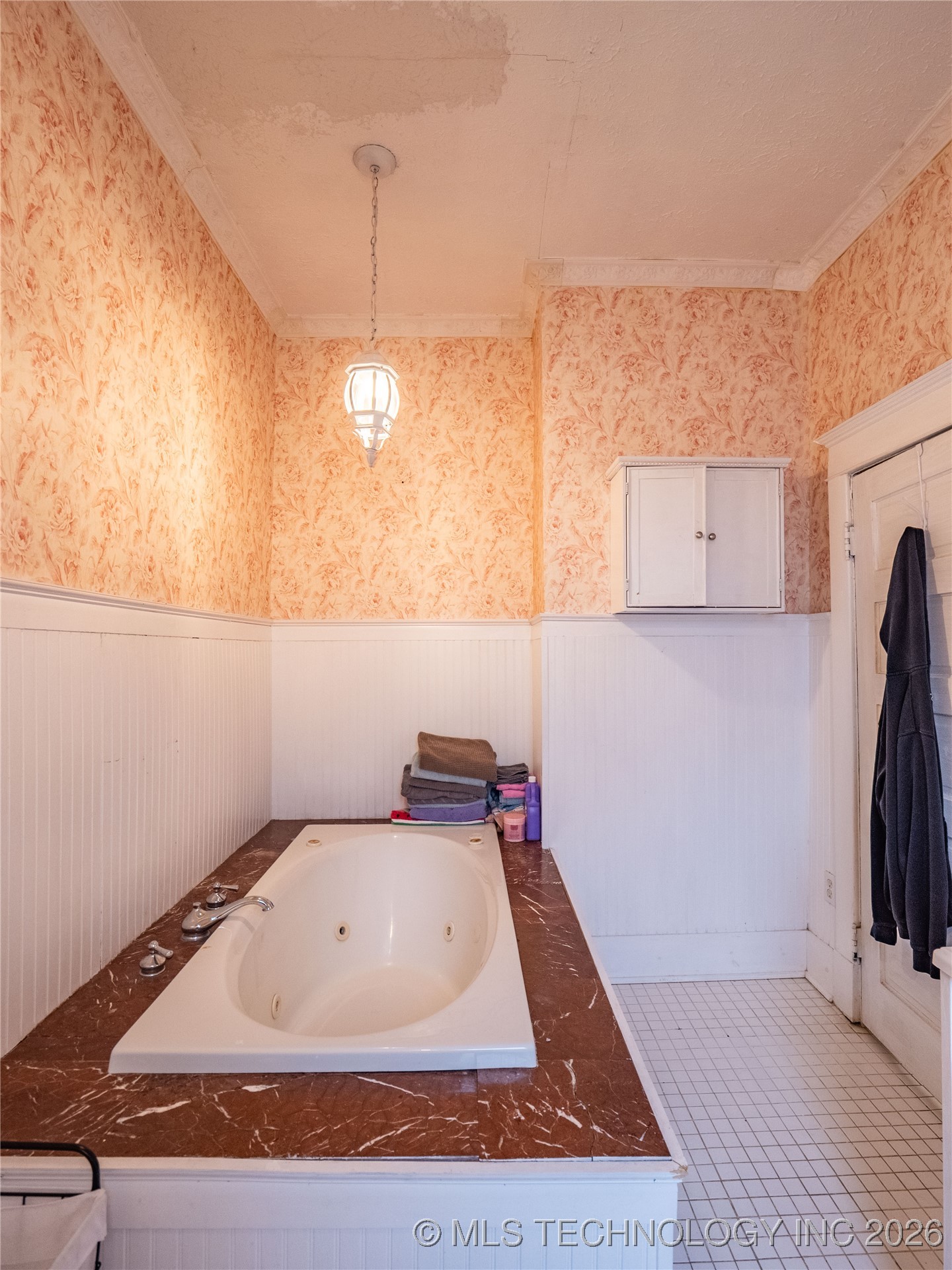 531 E Washington Avenue Property Photo 34