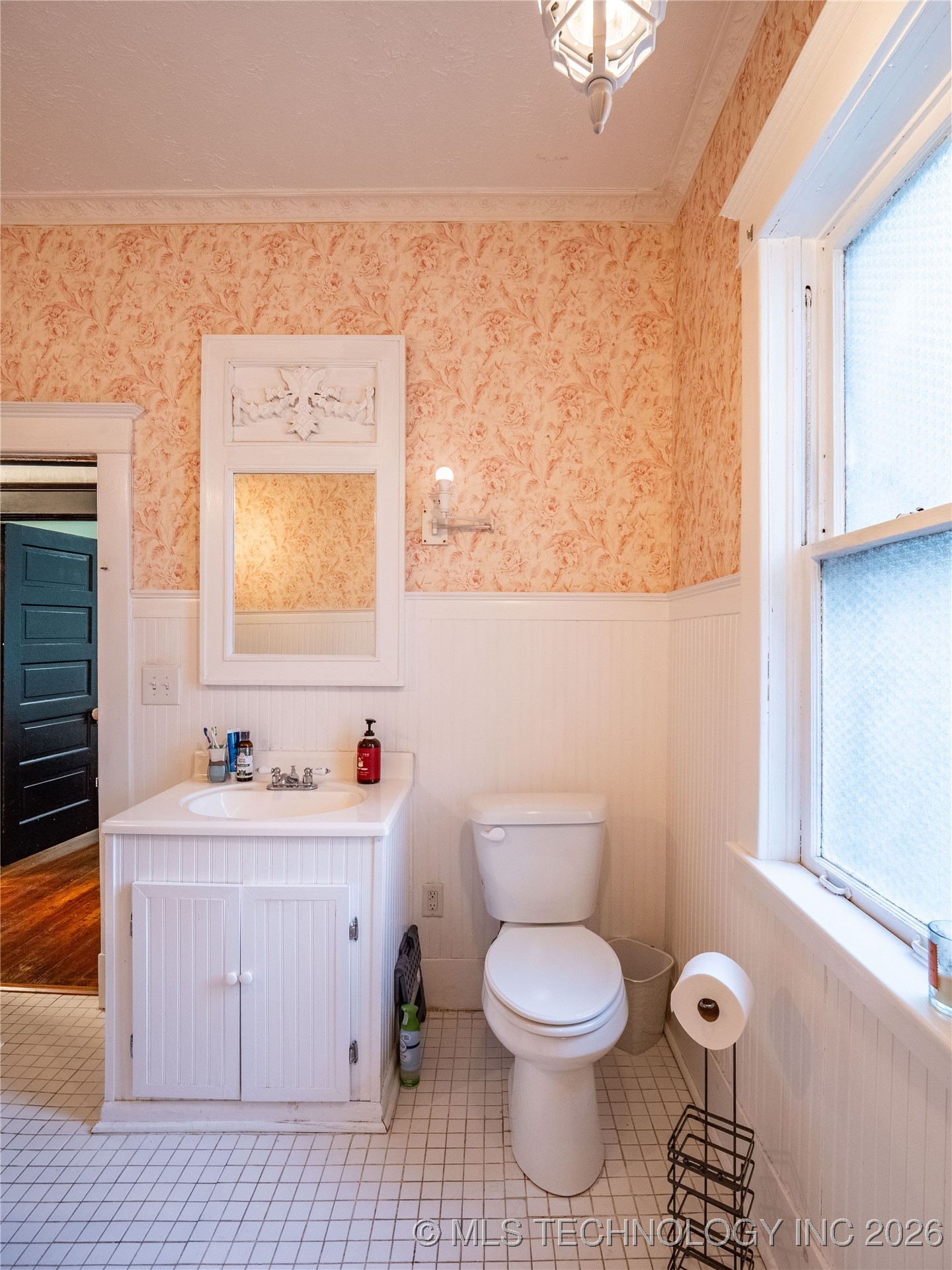 531 E Washington Avenue Property Photo 35