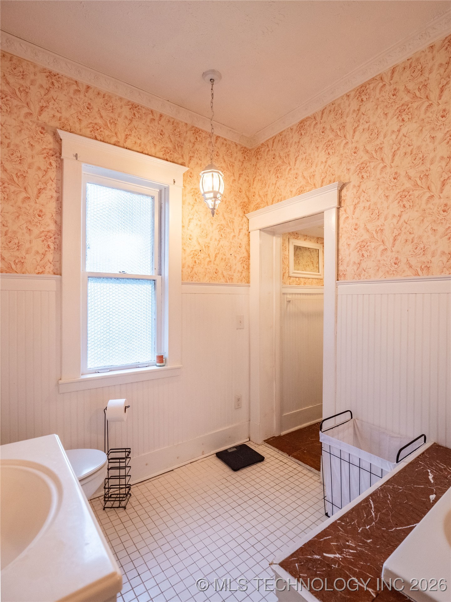 531 E Washington Avenue Property Photo 37