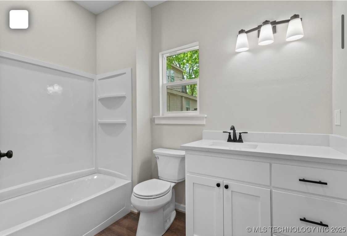 423 S Wyandotte Avenue Property Photo 12