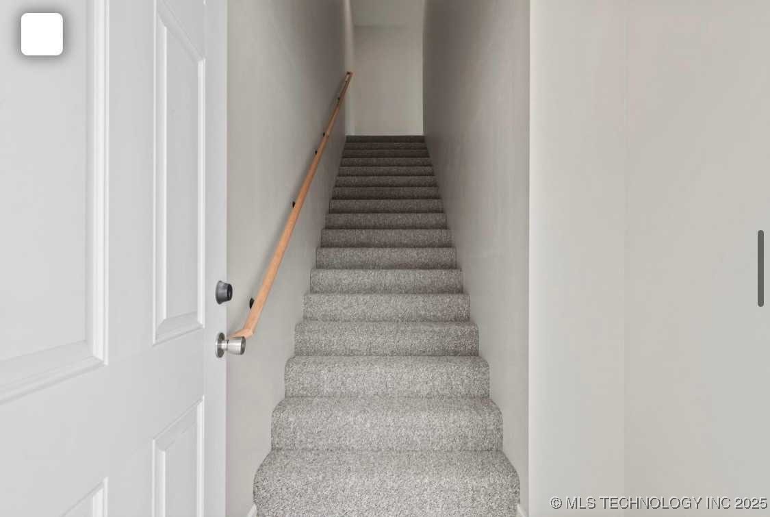 423 S Wyandotte Avenue Property Photo 13