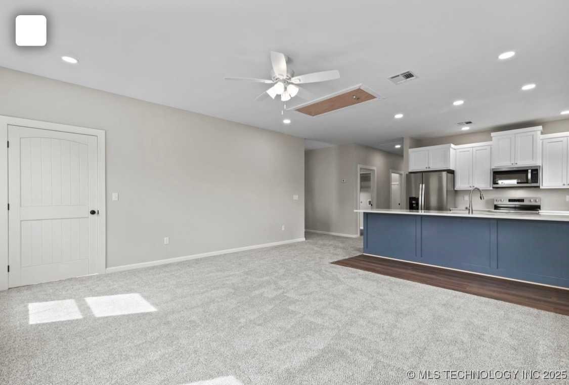 423 S Wyandotte Avenue Property Photo 16