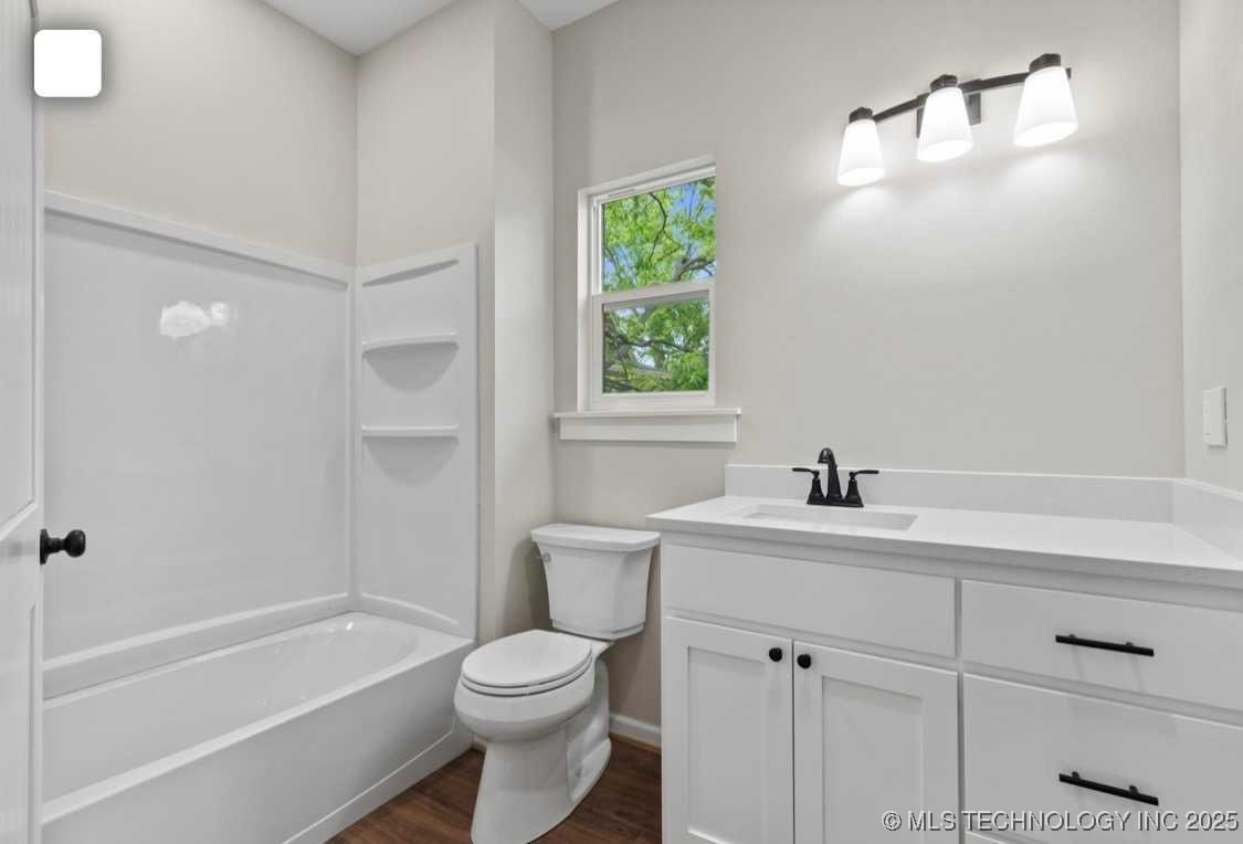 423 S Wyandotte Avenue Property Photo 18