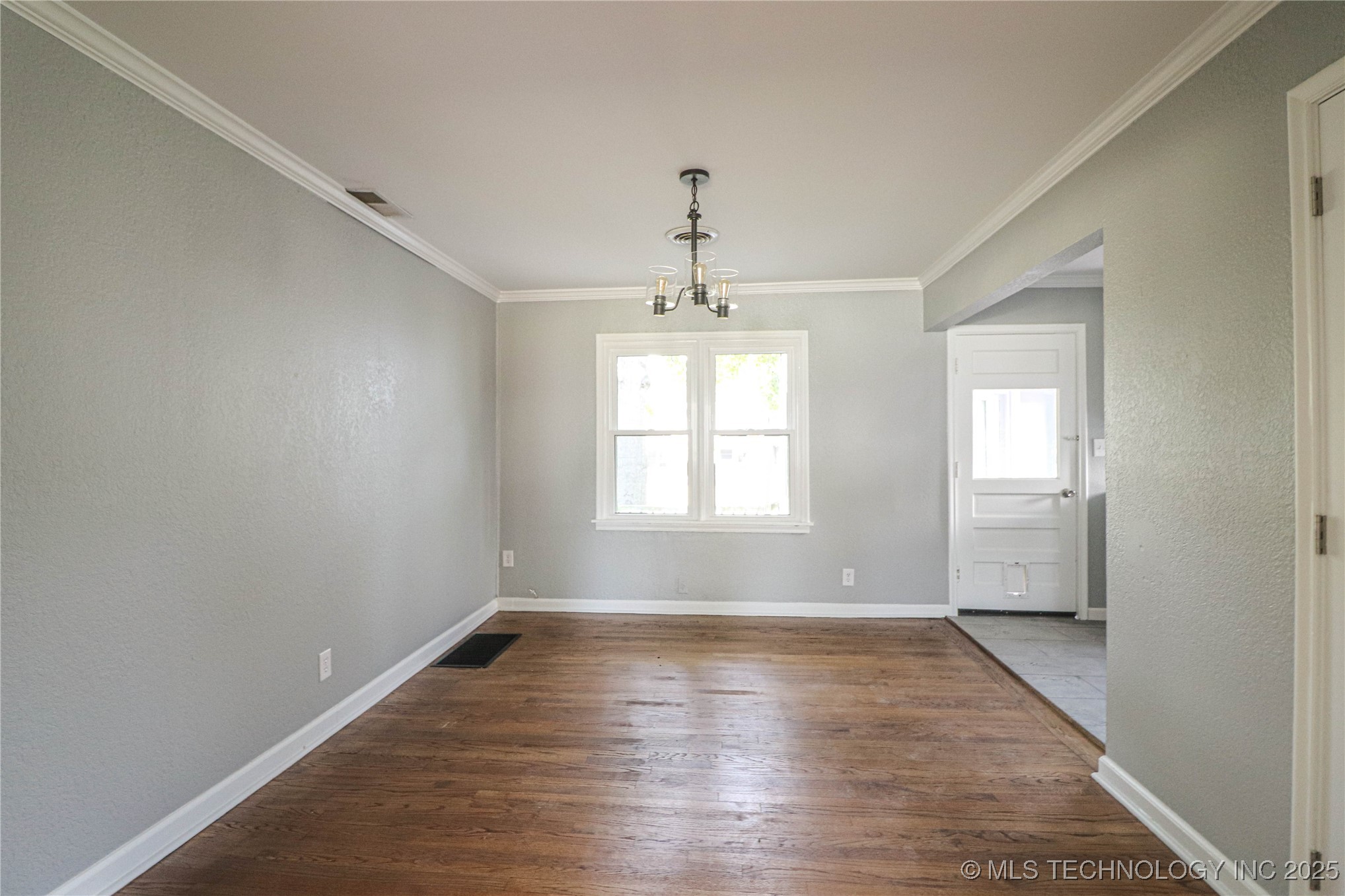 2642 S Oswego Place Property Photo 19