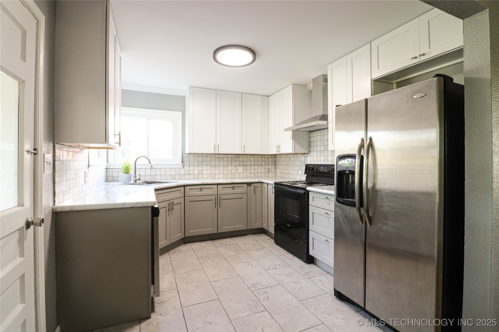 2642 S Oswego Place Property Photo 21