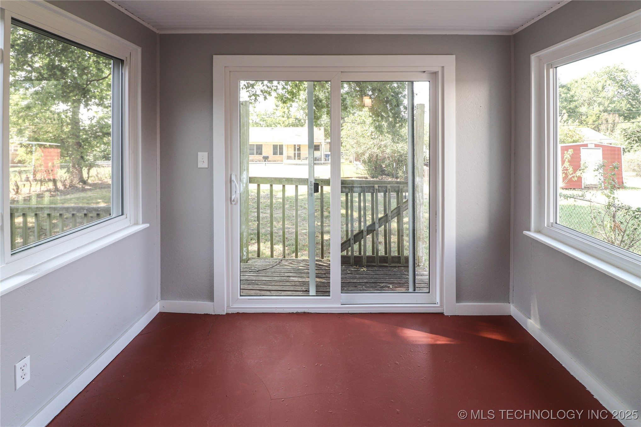 2642 S Oswego Place Property Photo 28