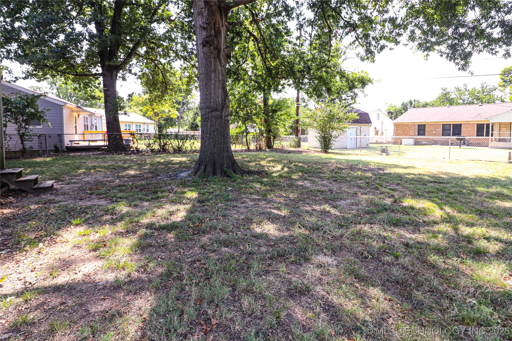 2642 S Oswego Place Property Photo 31