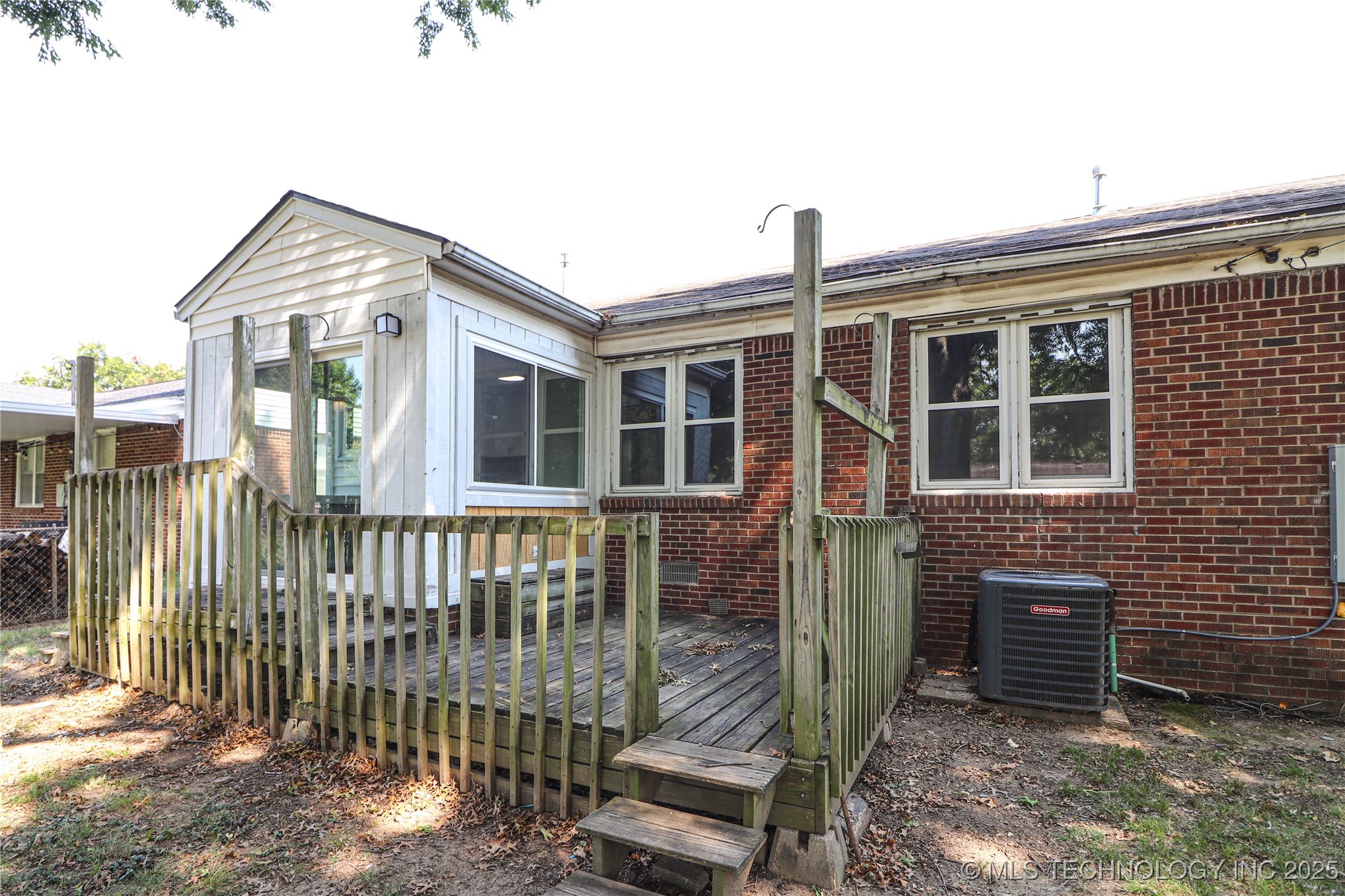 2642 S Oswego Place Property Photo 34