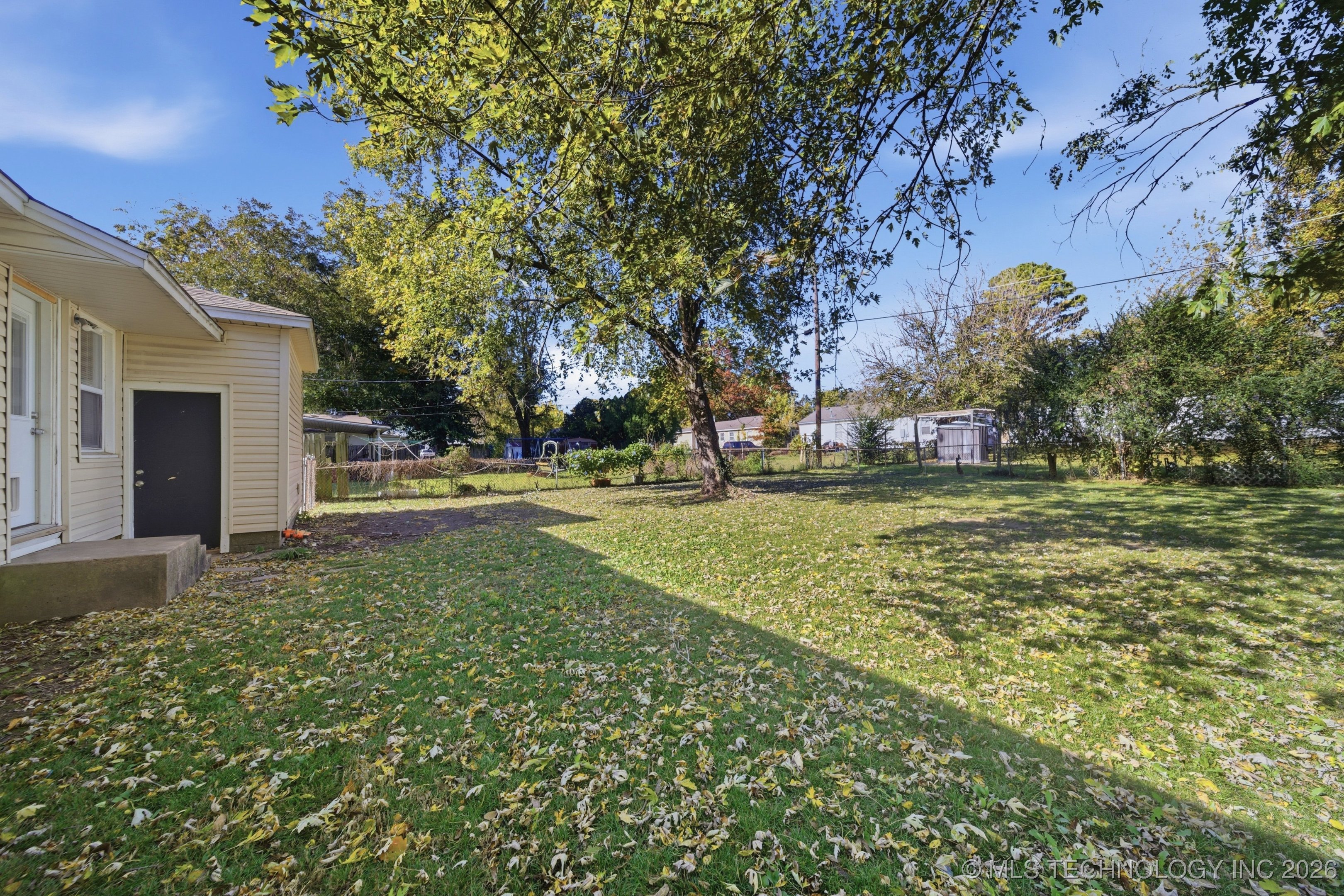 105 W 5th Street Property Photo 17