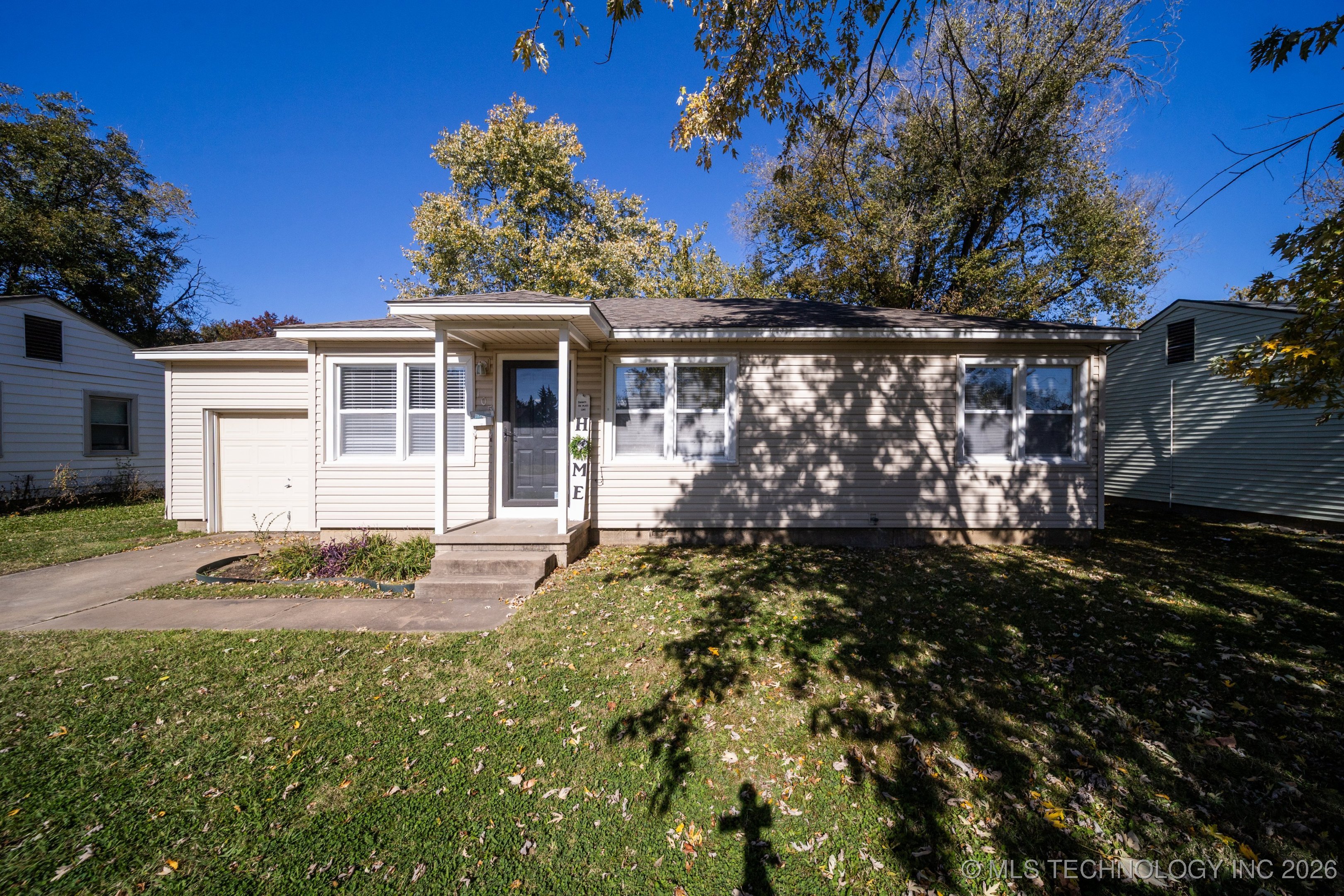 105 W 5th Street Property Photo 18