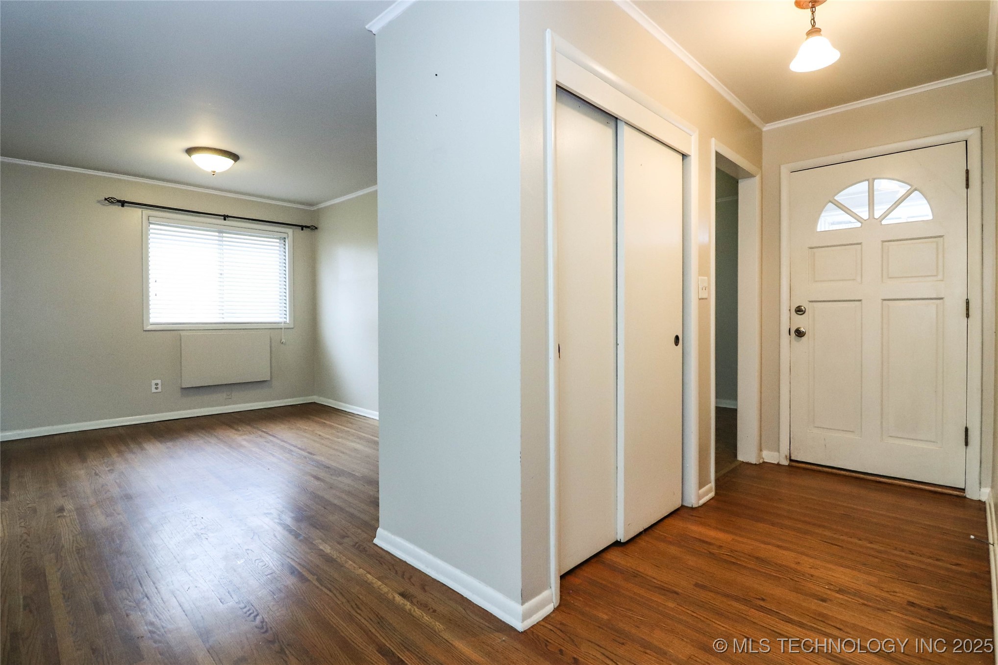 5920 E 25th Street Property Photo 7