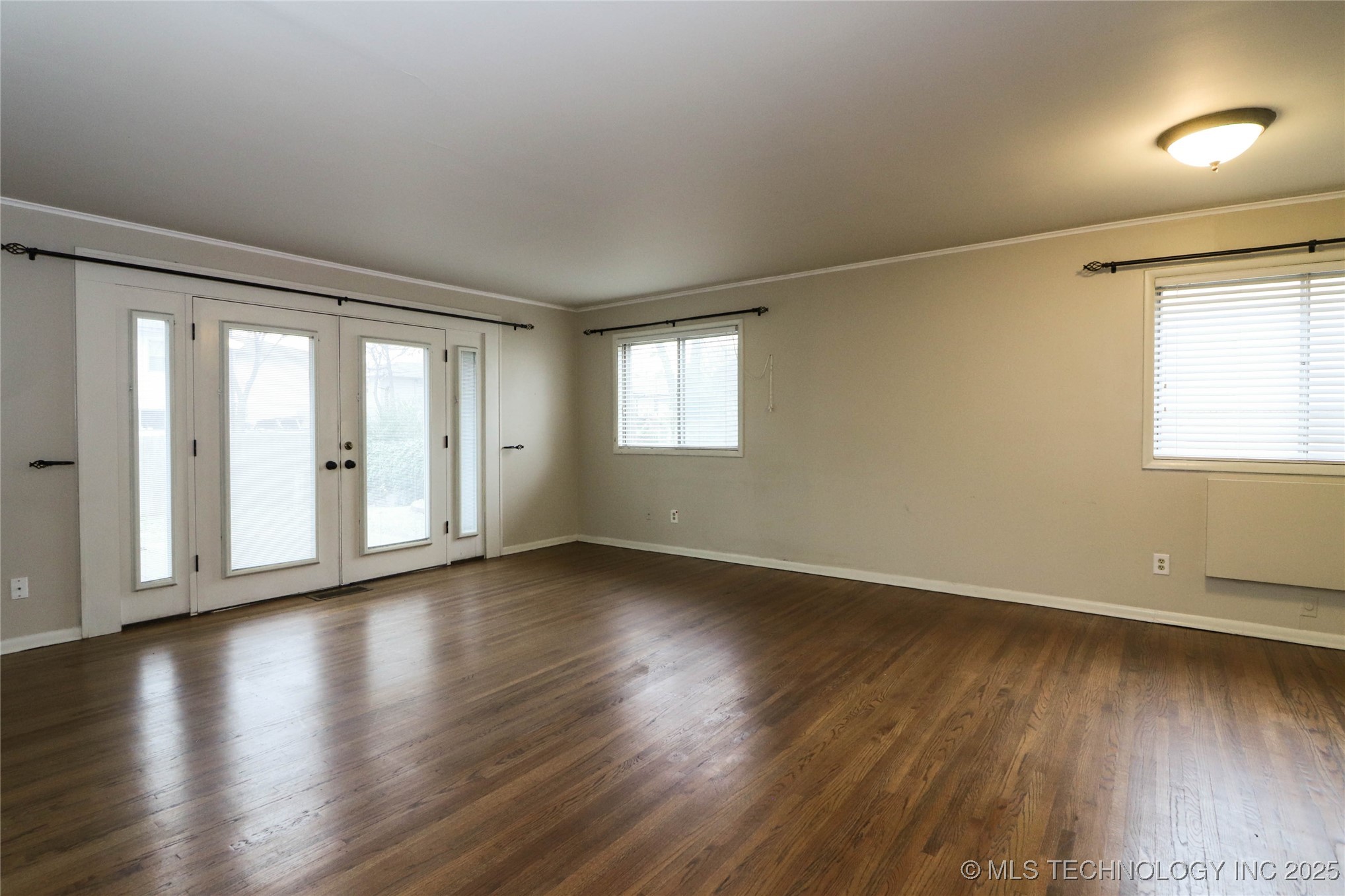 5920 E 25th Street Property Photo 14