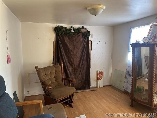 305 N Taft Avenue Property Photo 8