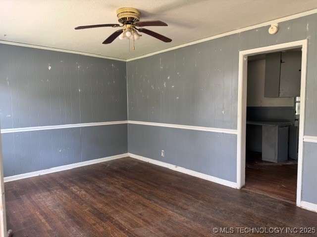 1055 N New Haven Avenue Property Photo 2