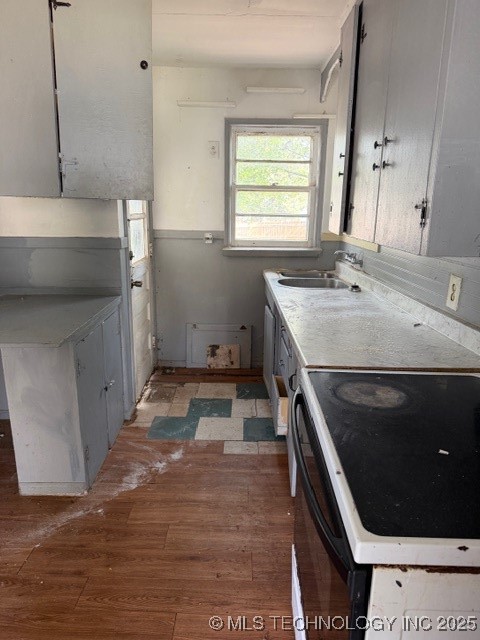 1055 N New Haven Avenue Property Photo 3