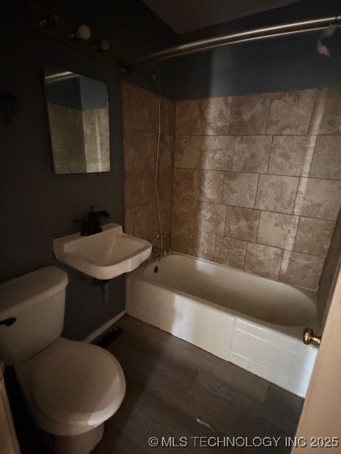 1055 N New Haven Avenue Property Photo 7