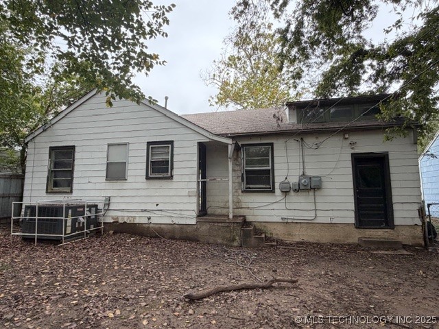 1055 N New Haven Avenue Property Photo 12