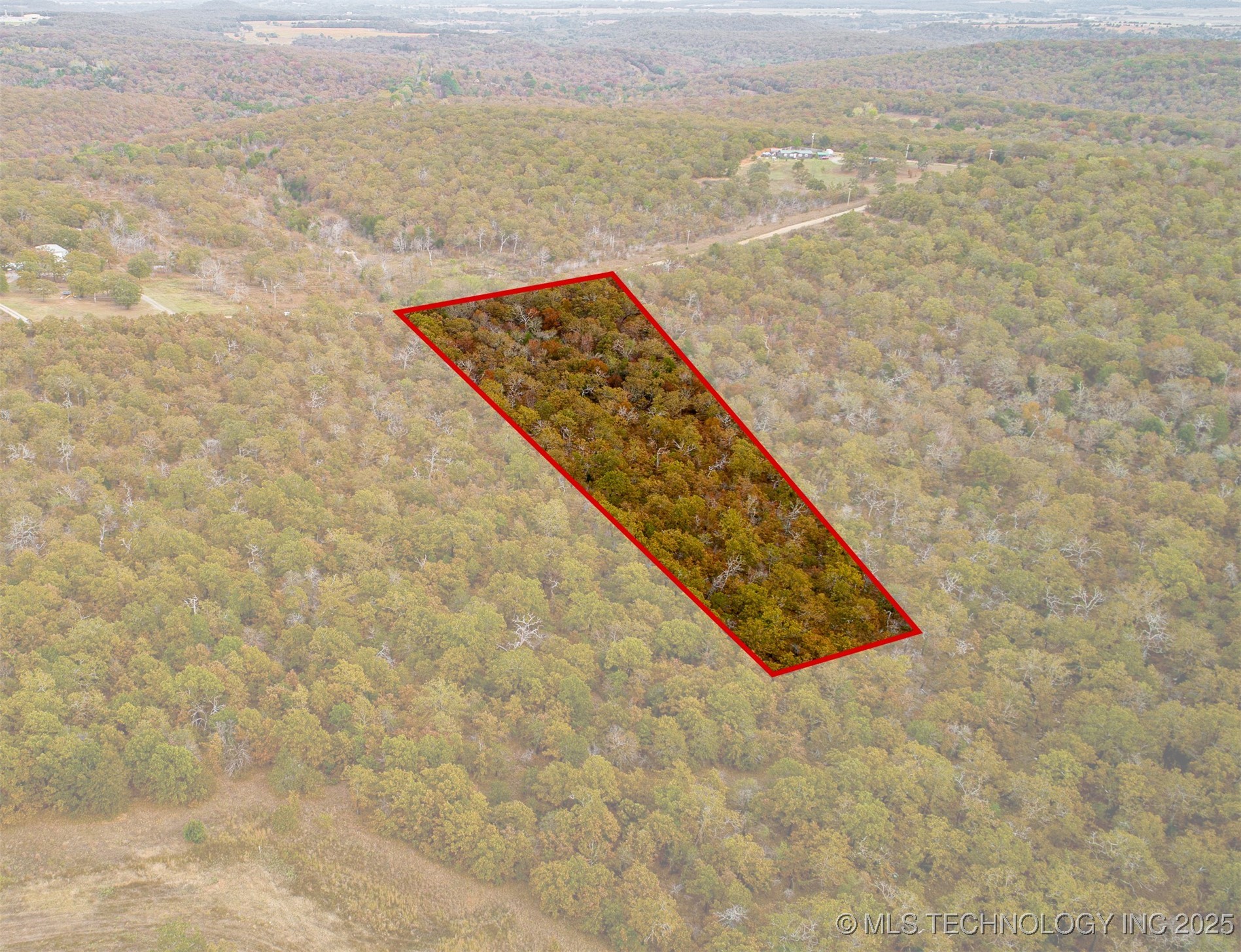 Hickory Hills Property Photo 2