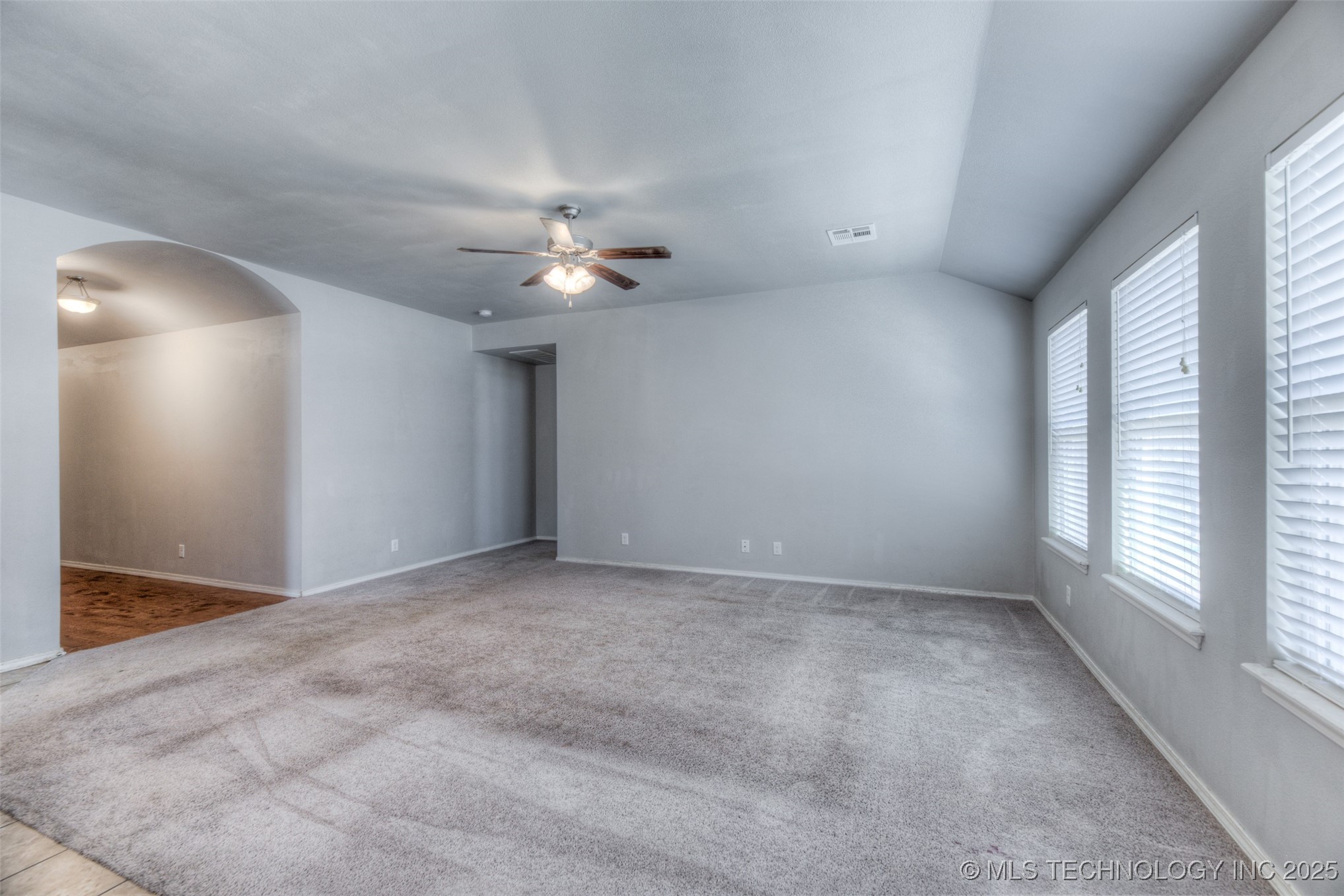 14863 S Hudson Avenue Property Photo 12