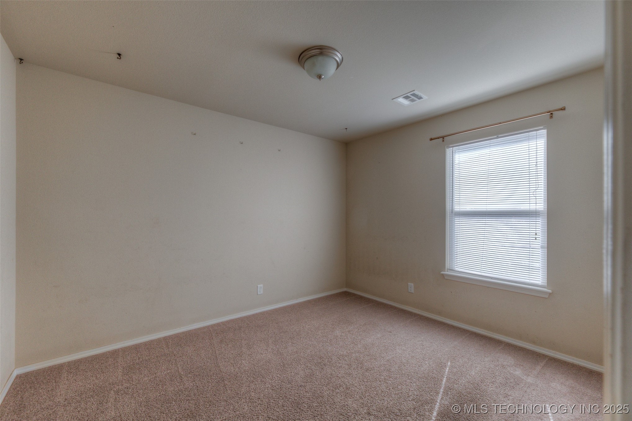 14863 S Hudson Avenue Property Photo 24