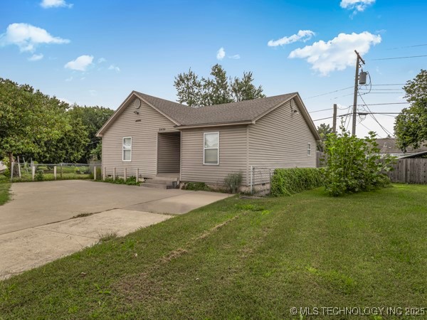 2836 E Admiral Boulevard Property Photo 4