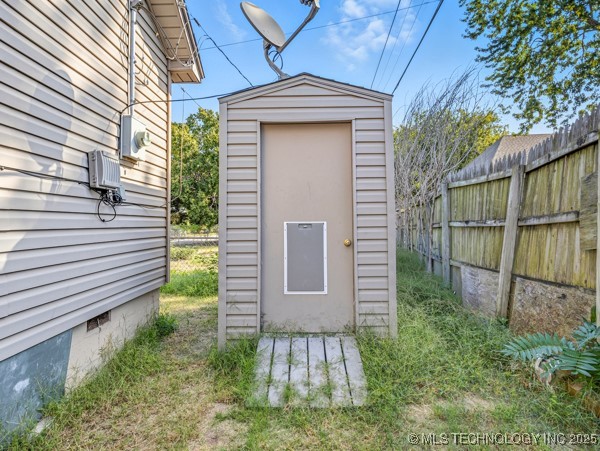 2836 E Admiral Boulevard Property Photo 23