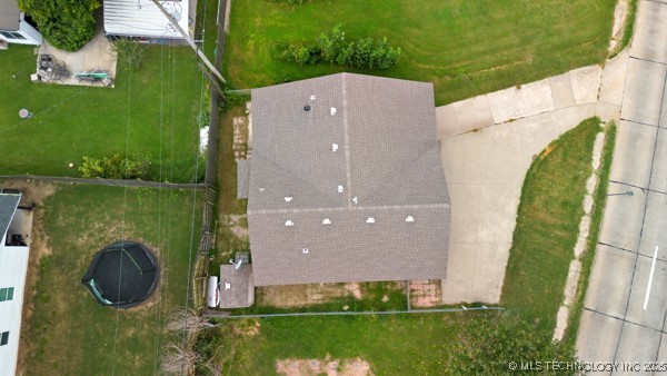 2836 E Admiral Boulevard Property Photo 28