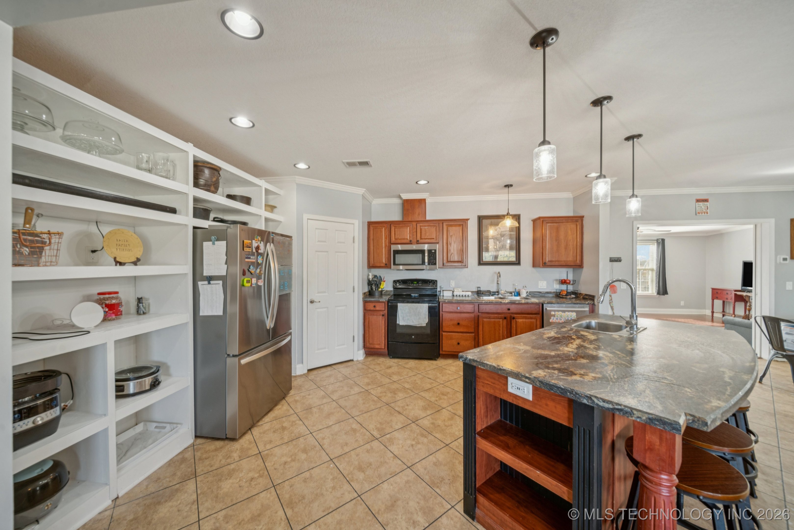 15864 E 530 Road Property Photo 9