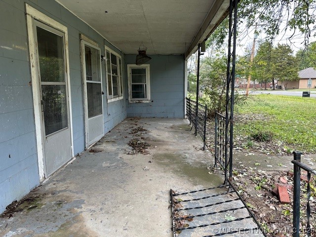 900 S Mabel Avenue Property Photo 6