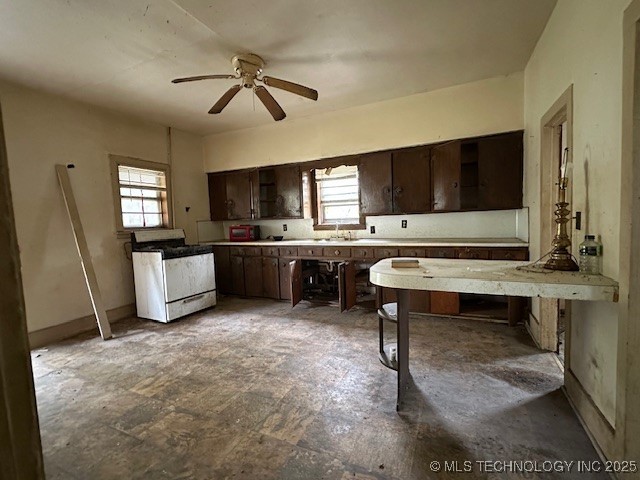 900 S Mabel Avenue Property Photo 7