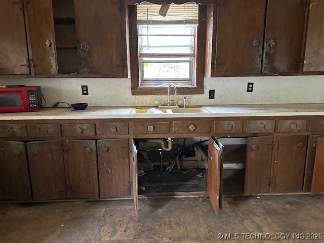 900 S Mabel Avenue Property Photo 10