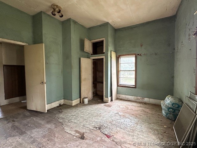 900 S Mabel Avenue Property Photo 24