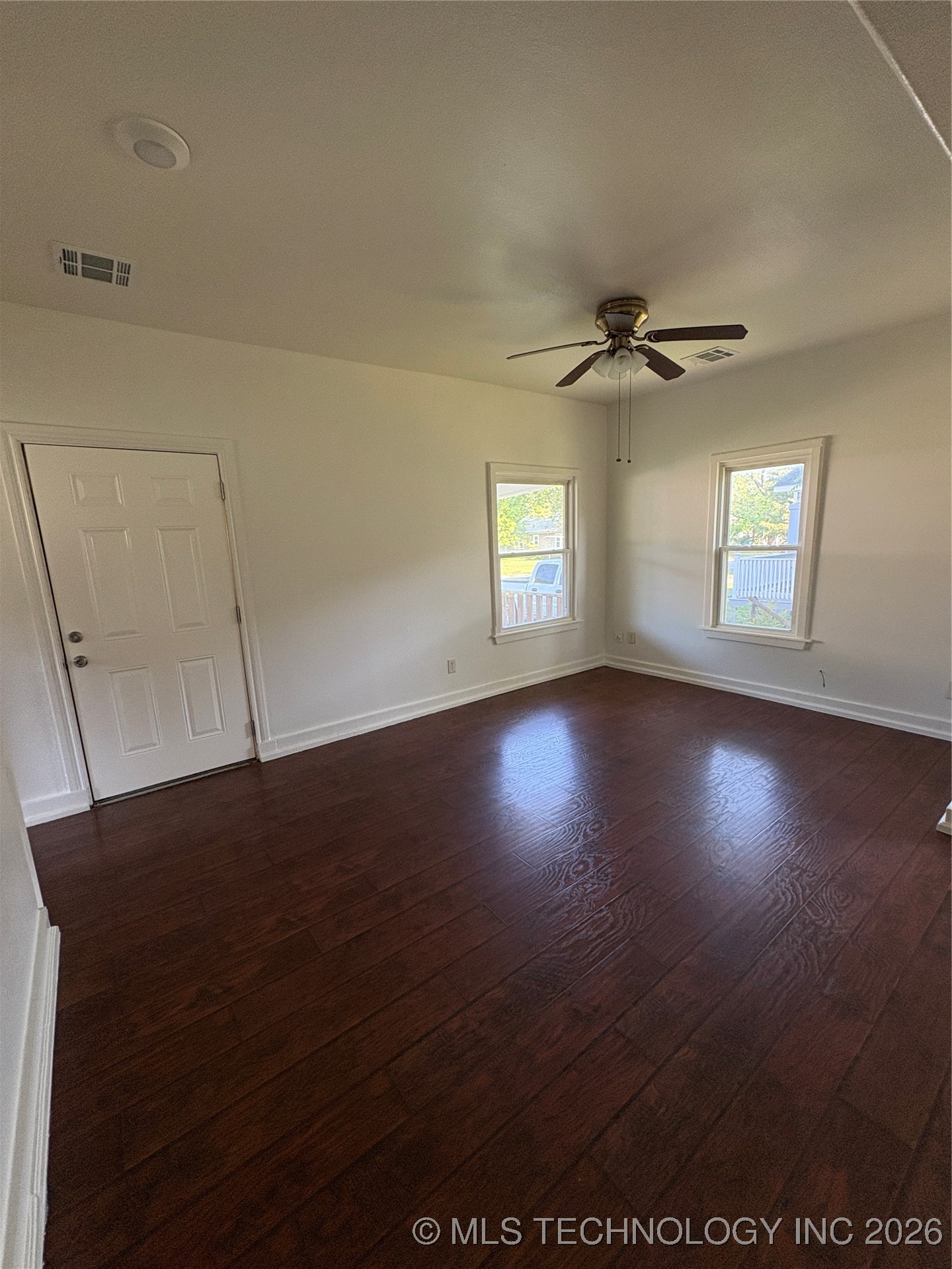 108 N Creek Avenue Property Photo 11