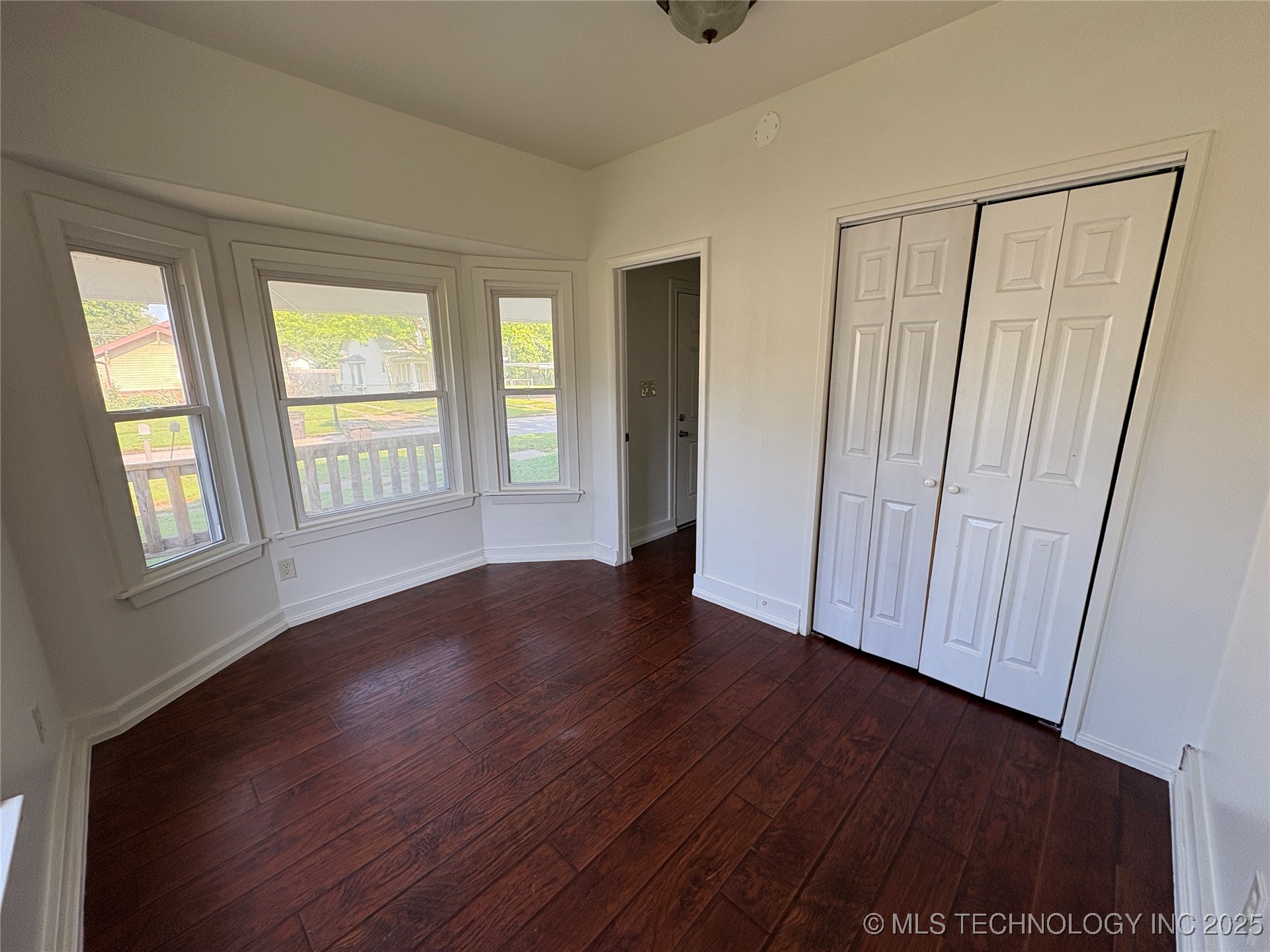 108 N Creek Avenue Property Photo 13